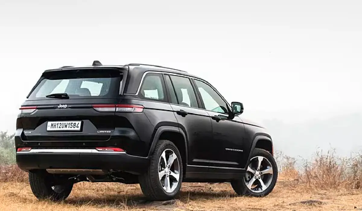 Jeep - Grand Cherokee Summit - Best Car Rentals - Best Preowned Car - Exclusive Concierge Club.webp